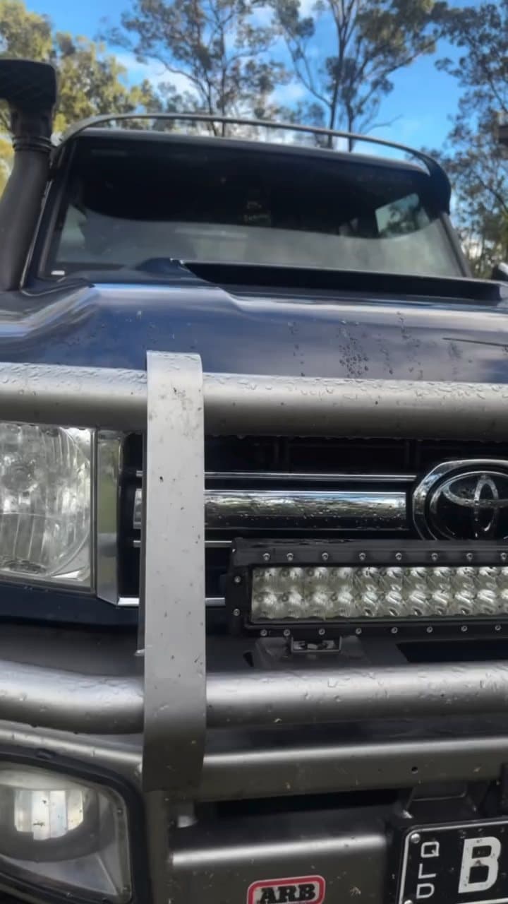 Bullbar and light bar on a LandCruiser 79 during a detail